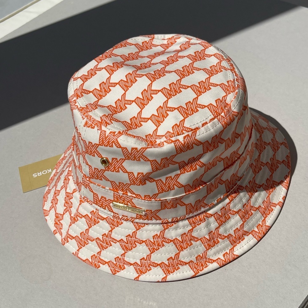 (new+tag) Michael Kors bucket hat MK monogram orange cream one size fits all OS
